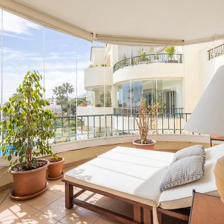 Homeforguest Front Line Beach Apartment In Hacienda Playa Marbella Exterior photo