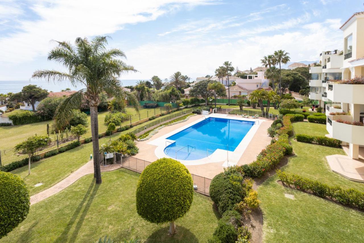 Homeforguest Front Line Beach Apartment In Hacienda Playa Marbella Exterior photo