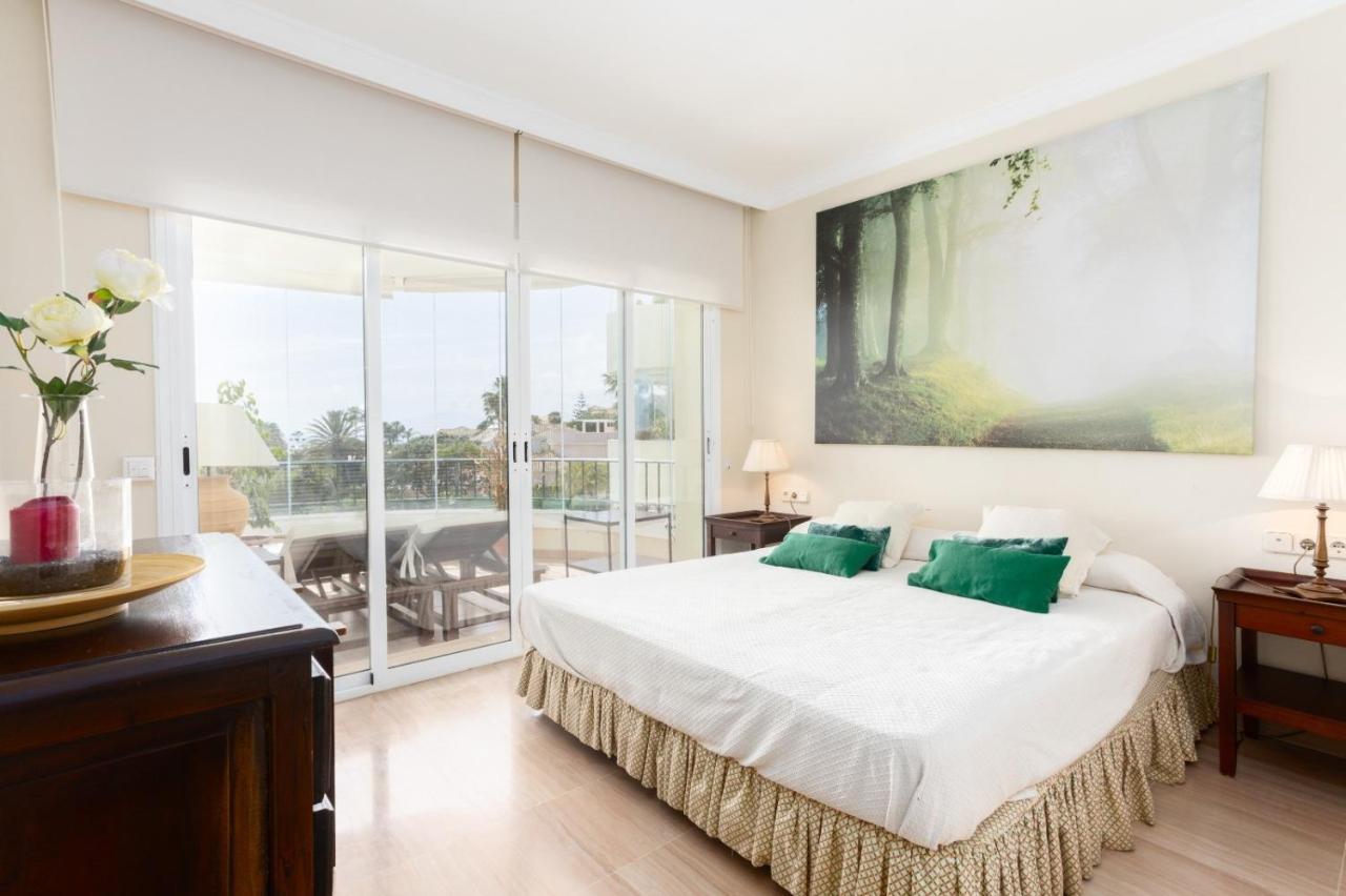Homeforguest Front Line Beach Apartment In Hacienda Playa Marbella Exterior photo