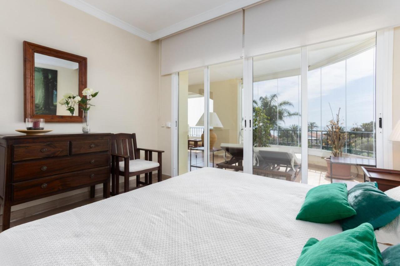 Homeforguest Front Line Beach Apartment In Hacienda Playa Marbella Exterior photo
